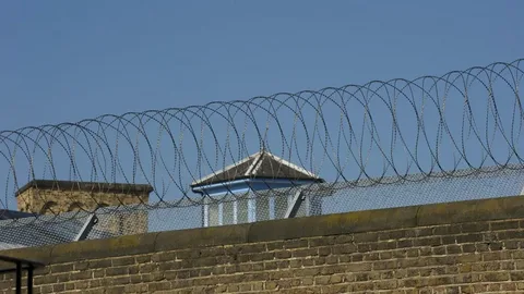 4 МИЛЛИОН ТЕҢГЕ АЛИМЕНТ ТӨЛЕМЕГЕН ШЫМКЕНТТІК ТҮРМЕГЕ ҚАМАЛДЫ